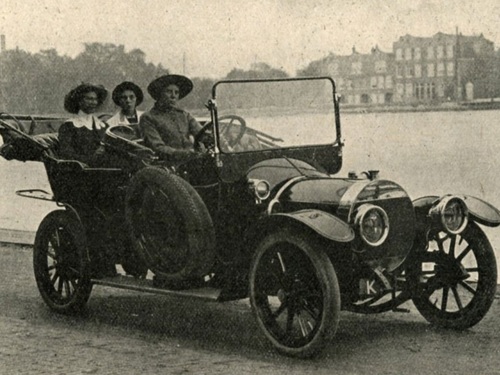 K-2, 14pk Spyker automobiel van dokter A.H. Vossenaar uit Hontenisse, ca. 1913. <br />Bron: collectie Conam, advertentie uit De Auto van oktober 1913.
