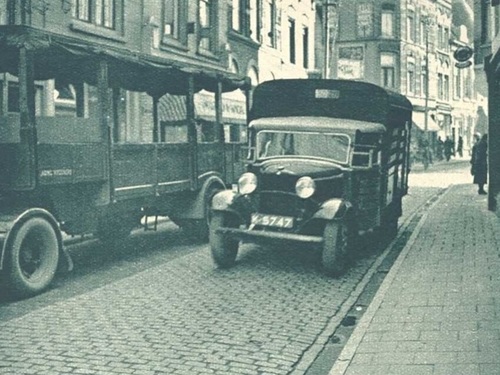 K-5747, Fordson vrachtwagen van M.P. v. Hese uit Goes, 1934.<br />bron: DVD Ons Zeeland 1934, foto OZ344179.jpg