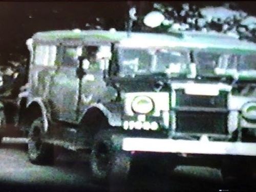 K-19008, brandweerwagen van gemeente Kloetinge, aldaar in 1953 bij een oefening.
Bron: still uit de Dorpsfilm Kloetinge 1953 en 1962, Brassband Excelsior.
