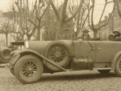 K-269, Talbot cabriolet van A. v.d. Have uit Kapelle, op reis met fam. Lenshoek op 30-3-1928 te Toulon.
Bron: collectie Fam. Lenshoek, Kloetinge